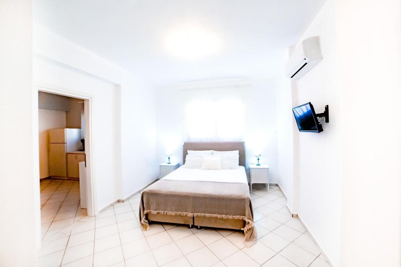 Filia Rooms & Apartments Agioi Apostoloi  Bagian luar foto