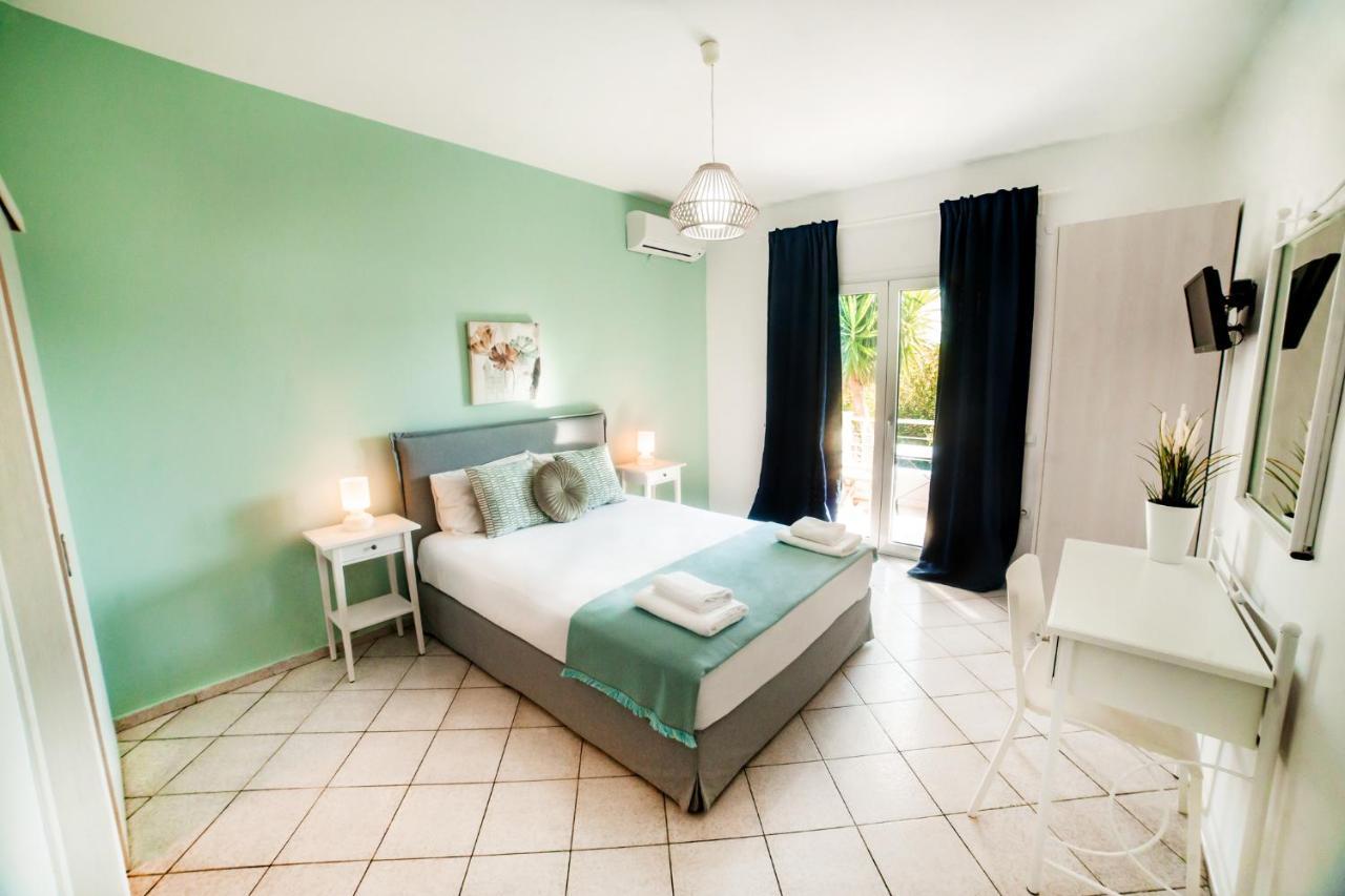 Filia Rooms & Apartments Agioi Apostoloi  Bagian luar foto