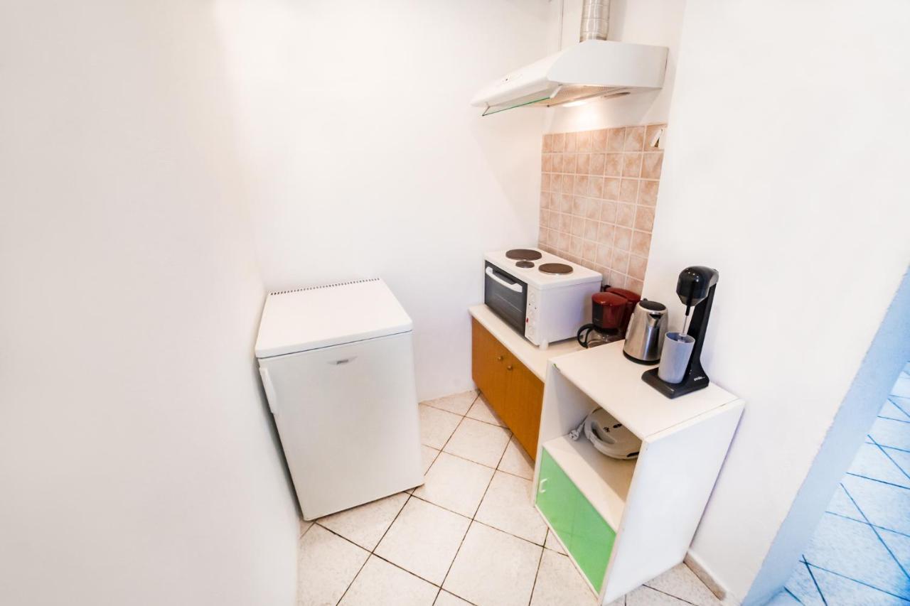 Filia Rooms & Apartments Agioi Apostoloi  Bagian luar foto